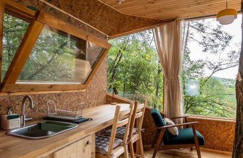 Bertea Casa | La sat - Ană Năzdrăvană