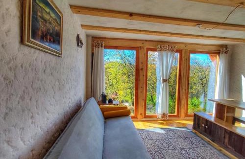 Bertea Casa | La sat - Blândă Mărie