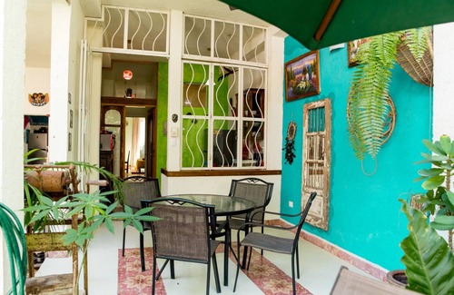 Barrio de Santiago Apartamento | La Selva by Majikal B&B