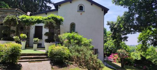 Buguggiate Cama Y Desayuno | "La Selvetta" bed and breakfast