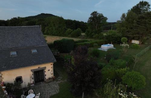 Bourg-Lastic Casa | La Servolle