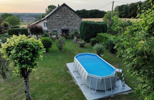 Bourg-Lastic Casa | La Servolle