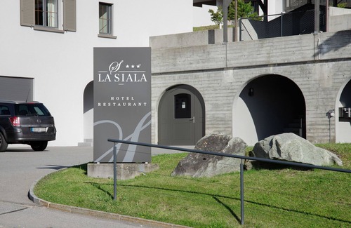 Falera Apartamento | La Siala Apt.63 by Interhome
