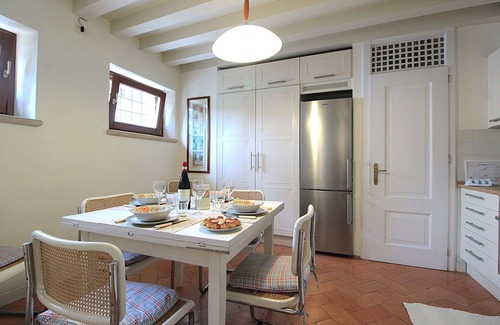 Colognola ai Colli Apartamento | Apartamento en Colognola Ai Colli con 2 habitaciones, capacidad 5