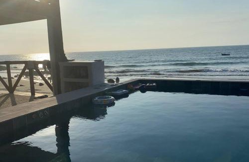 Punta Sal Casa | La Soñadora casa frente al mar con piscina