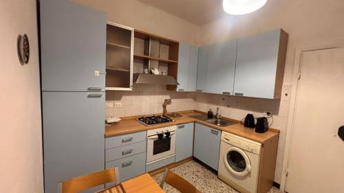 La Spezia Apartamento | La Spezia stazione centrale - via dei colli