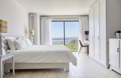 Mouille Point Hotel | La Splendida Hotel by NEWMARK