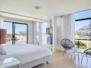 Mouille Point Hotel | La Splendida Hotel by NEWMARK