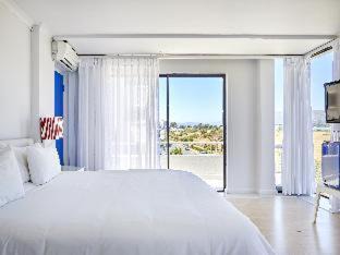 Mouille Point Hotel | La Splendida Hotel by NEWMARK