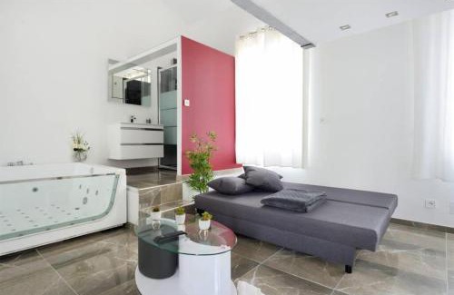 Saint-Zacharie Apartamento | La suite de Mont-Vert (Jacuzzi privatif)