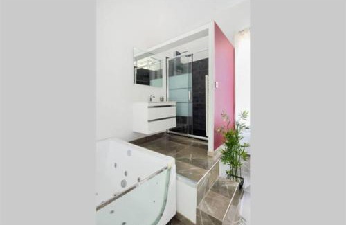 Saint-Zacharie Apartamento | La suite de Mont-Vert (Jacuzzi privatif)