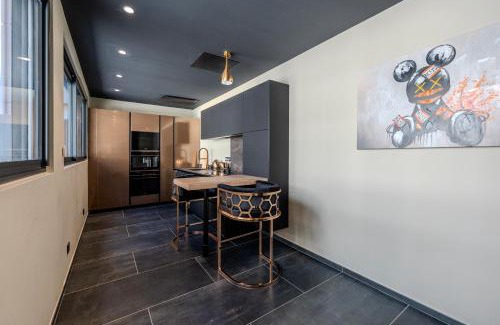 Quartier Hyper-Centre Apartamento | La Suite - Jacuzzi - Hammam