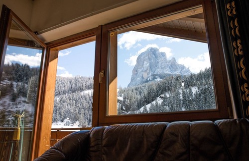 Santa Cristina Val Gardena Casa | La Tambra B&B Residence - central with Restaurant