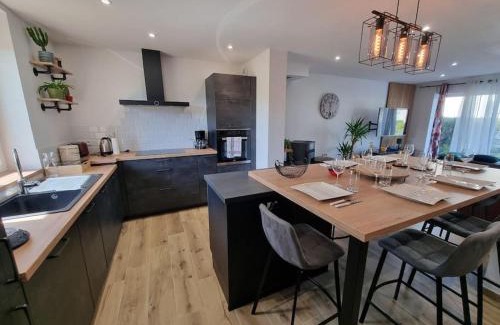 Le Val-Saint-Pere Casa | La Tanière de la baie - Maison 6-8 pers
