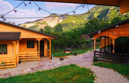 Costesti Casa | La Temelie