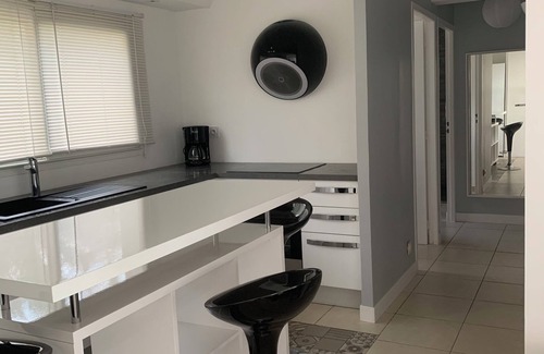 La Riviere Saint-Louis Apartamento | La Terrasse sea and mountain view, quiet, 4-star rating