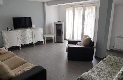 Cuenca Casa | La terraza de Maxi House