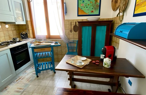 Sa Rocca Tunda Apartamento | La Terrazza - Apartment with Sea View Terrace for Families Seeking Relaxation