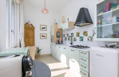 Rosignano Solvay Apartamento | La terrazza in mare by Interhome
