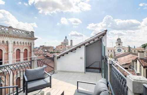 Historic Centre Apartamento | La terrazza sulle Piazze - Centro Storico