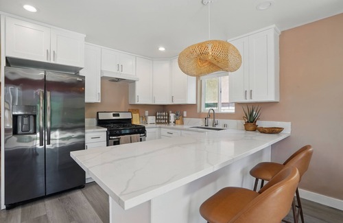 Hawthorne Casa | La Tierra House · 15 Min to Beach · Movie Lounge
