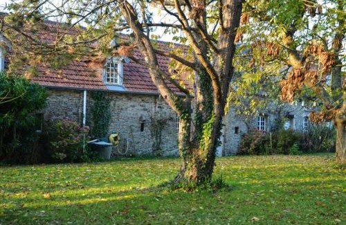 Surville Casa | La Tireliere, longère bord de mer avec jardin