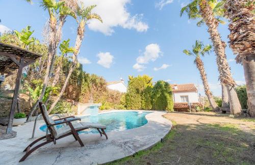 La Pobla de Montornes Casa | La Torre: casa perfecta con piscina privada