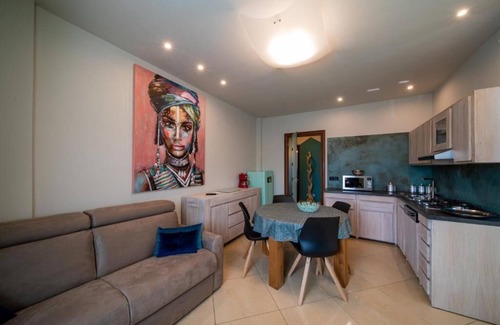 Aosta Apartamento | La Tour Apartment - Blue Moon