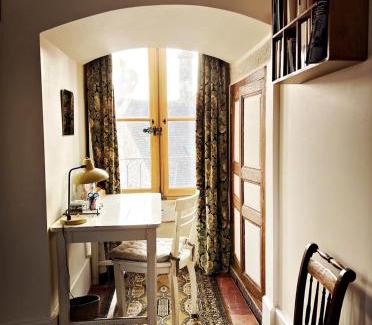 Avallon Casa | La Tour Beurdelaine