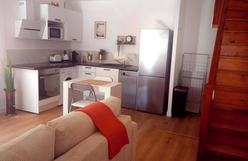 Vertrieu Casa | "La Tour", cosy, quiet accommodation.