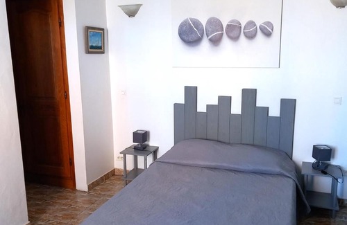 Giens Apartamento | La Tour Fondue Appartement vue mer Grand T2 face a Porquerolles Drap serviette non fournis