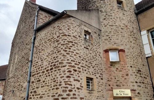 Guillon Casa | La Tour : Gîte Familial et Original