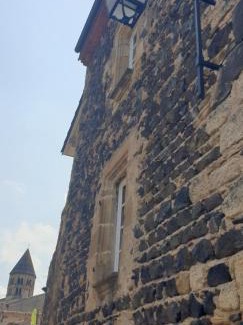 Saint-Saturnin Cama Y Desayuno | La Tour Noble