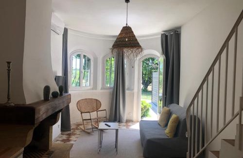 Ventabren Casa | La Tour- Pigeonnier Provençal - Mas des Sous Bois