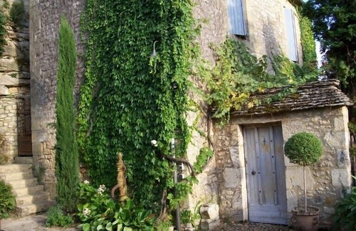 Beynac-et-Cazenac Casa | La Treille, casa con encanto en el corazón de Beynac.