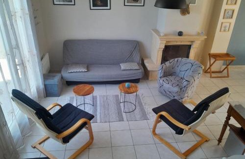 Noyers-sur-Cher Casa | La Tribu d'Asato-Beauval 5 ch grand jardin et parking privé