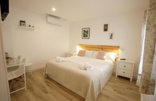 La Trinidad-San Juan y Todos los Santos Cama Y Desayuno | La Trinidad Córdoba - GREAT LOCATION