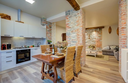Gavirate Casa | La Valbinella Few Meters From Varese Lake, Gavirate, Italy