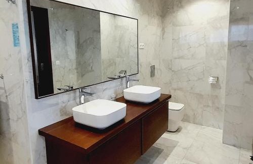 Antananarivo Avaradrano Hotel | La Varangue