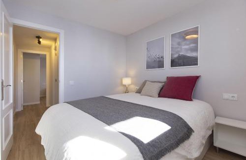 Formigal Apartamento | La Ventana de Formigal by BeValle