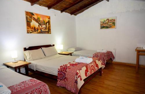 Imperial District Casa | La Viña de OsCar