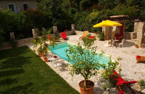 Saint-Alban-sous-Sampzon Apartamento | La Vialle: Studio in the Ardèche France with pool, near Pont d'Arc