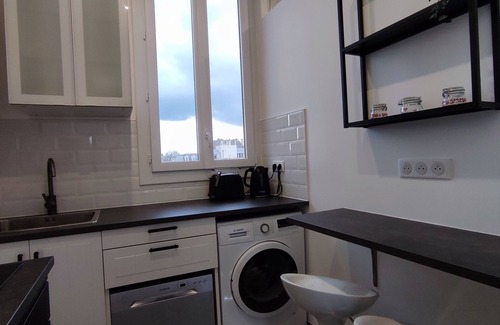 Maisons-Laffitte Apartamento | La vie en Blanc et Noir Maisons-laffitte Duplex Centre Ville, à 5 min de la Gare