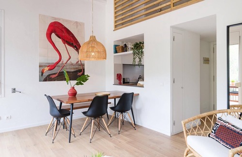 Sa Riera Apartamento | La Vie en Rouge Sa Riera Duplex, Private Parking