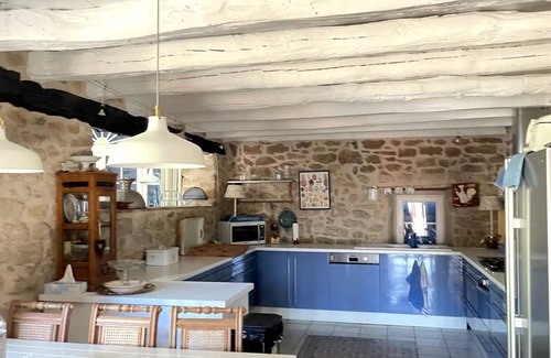 Saint-Flour Otro | La Vigne: modernized farmhouse from 1882, incl. swimming pool (from August 2025)