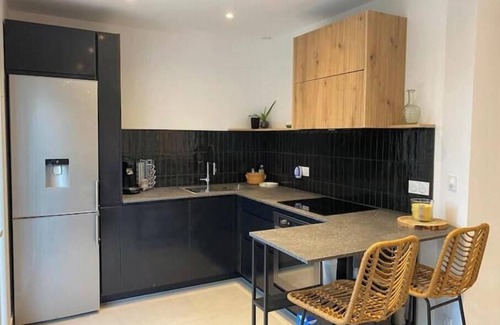 Perpignan Casa | La villa au palmier - 10bed, 2bath, roof terrace