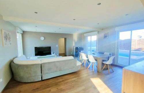 Aureilhan Casa | La villa de Julien avec piscine