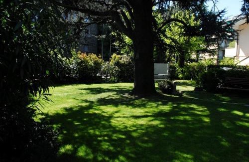Monza Casa | La Villa Del Cedro