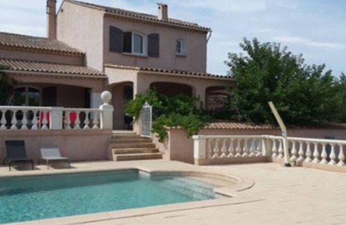 Draguignan Villa | LA Villa DES Ames Liees