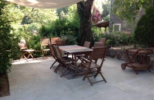Corbes Casa | La villa du méneriel